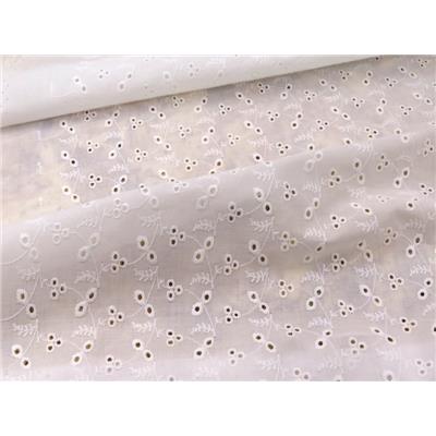 Tissu Broderie Anglaise Fleurettes