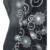 Tissu Voile de Coton Noir Fleurs Brodées Ecru