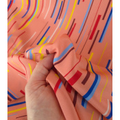 Tissu Crepe de Chine 100 % Soie Graphic LINES Rose