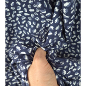 Tissu Twill de Viscose Abstract Flower Bleu Ardoise