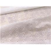 Tissu Broderie Anglaise Fleurettes
