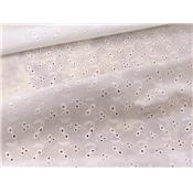 Tissu Broderie Anglaise Fleurettes