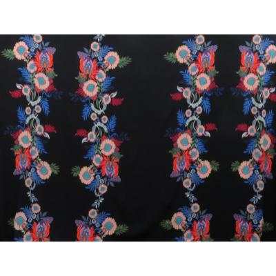 Tissu Voile de Viscose Folk Flowers